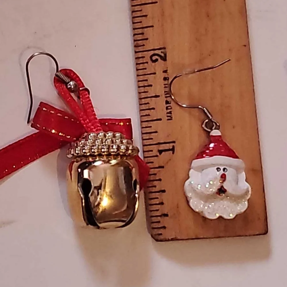 JINGLE BELLS & SANTA CLAUS Earrings White Red Silver & Gold Glitter Pier…